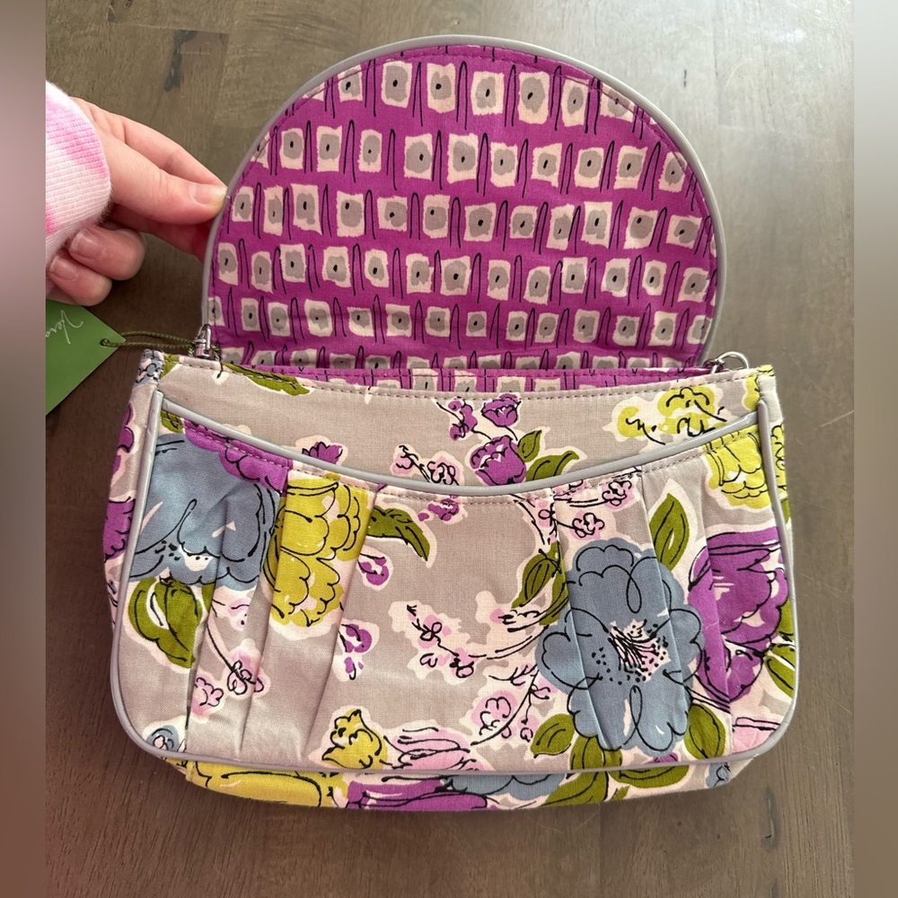 NWT Vera Bradley Petite Chain Bag in "Watercolor" Pattern - Picture 4 of 7